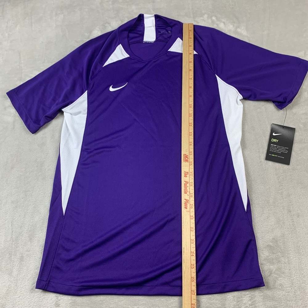 New Nike Short Sleeve Legend Soccer Jersey Men Medium Purple Dri Fit AJ1013 - Picture 3 of 7